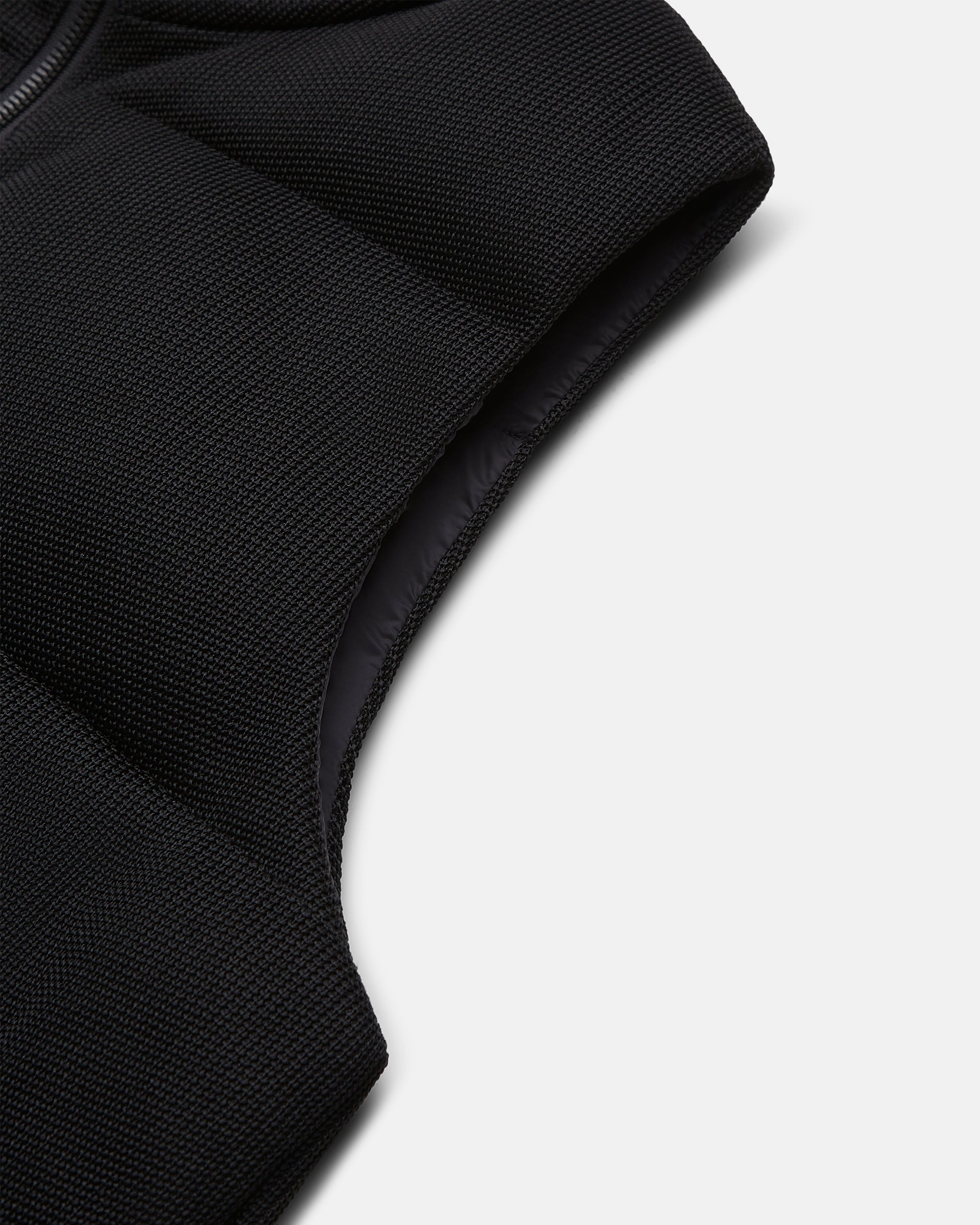 VEST - BLACK