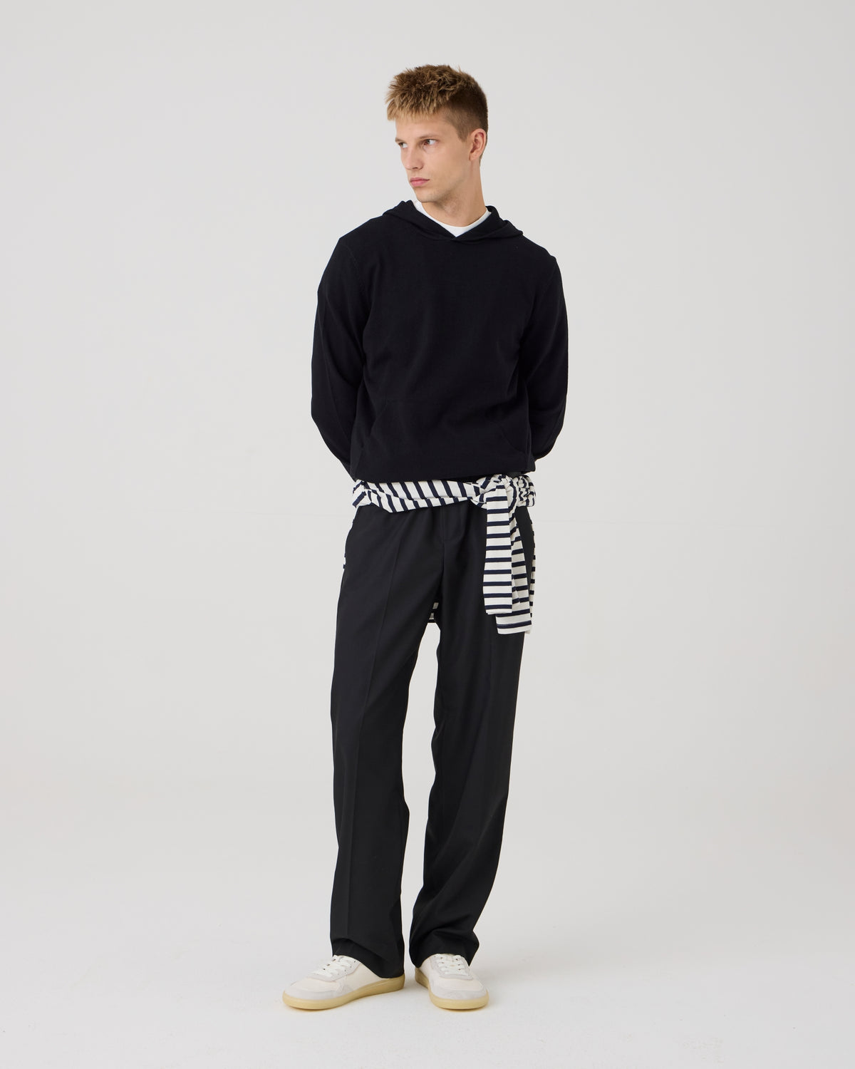 ROOTS WOOL -  BLACK
