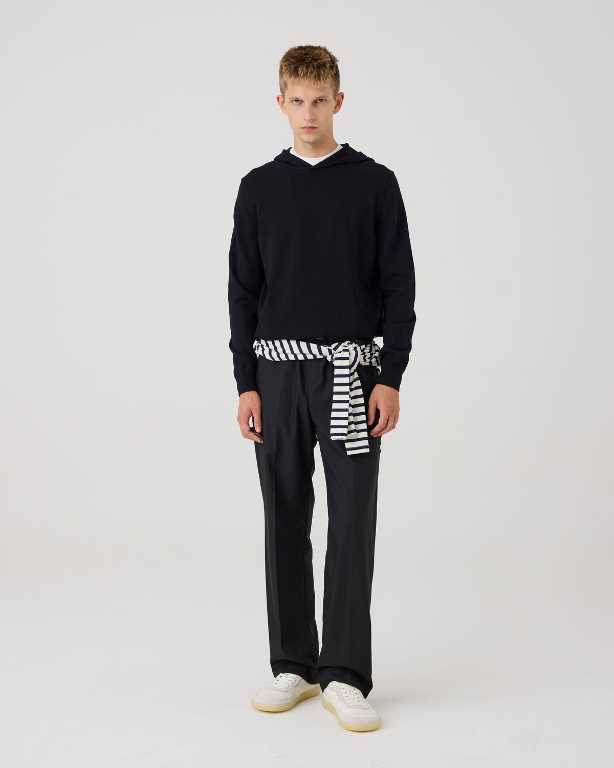 ROOTS WOOL -  BLACK