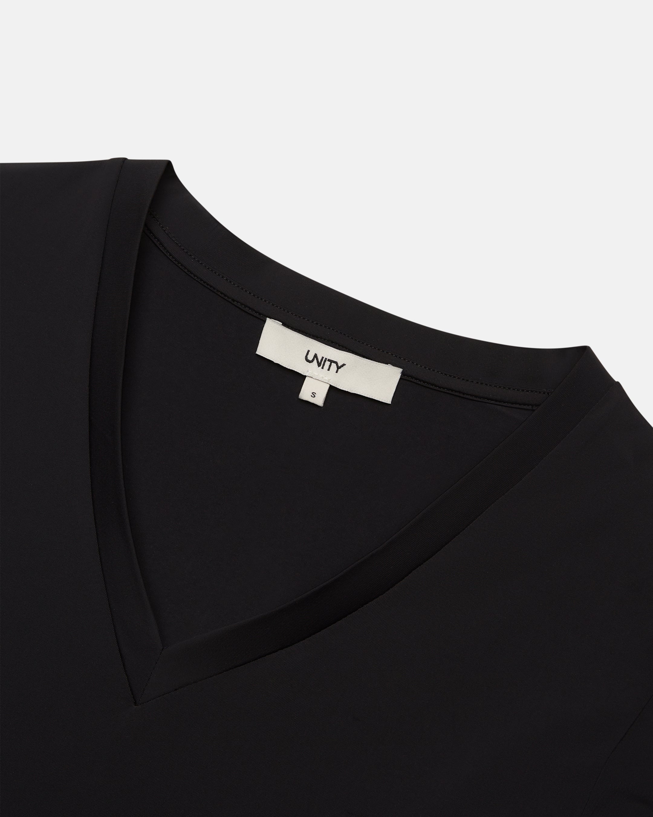V NECK TEE - BLACK