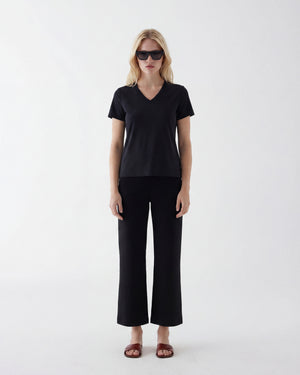 V NECK TEE - BLACK